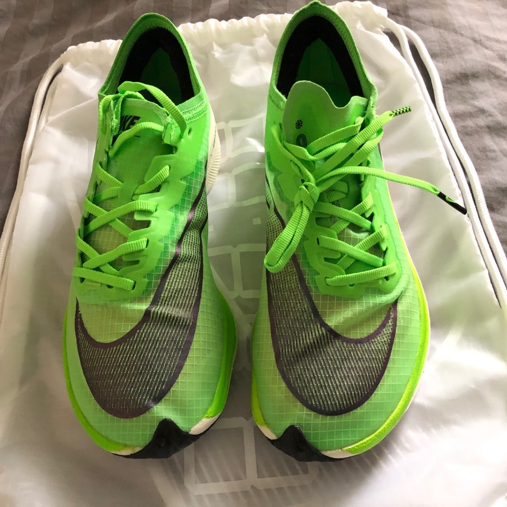 Nike Vaporfly Next% Electric Green size 6.0M/7.5W
